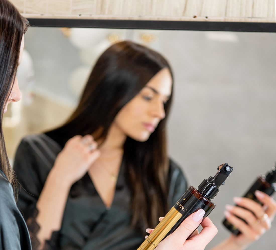 nanoil spray pentru facilitatea stilizării părului
